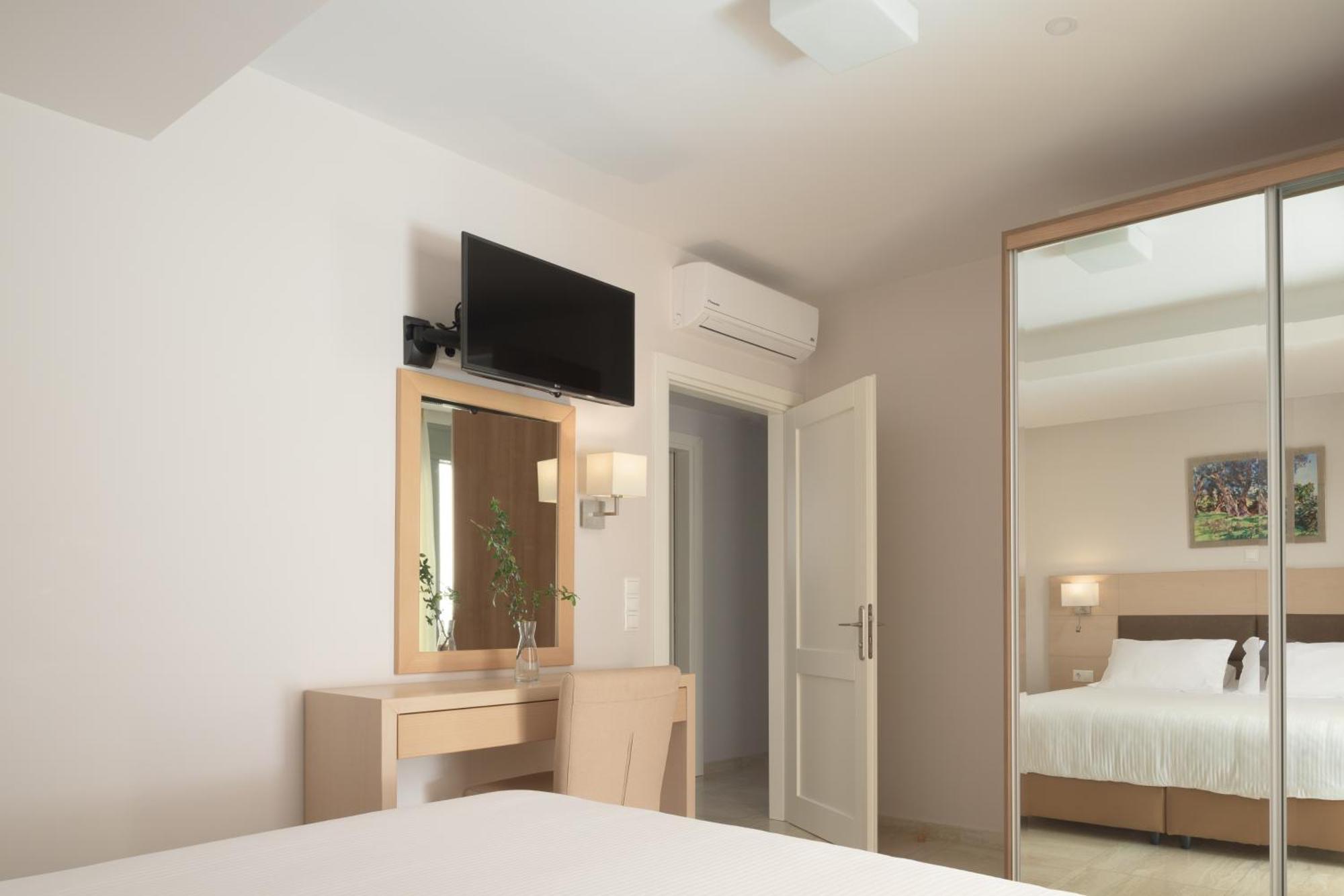 Eco Villa, A Perfect Escape Close To The Beach, By Thinkvilla Maroulás 외부 사진