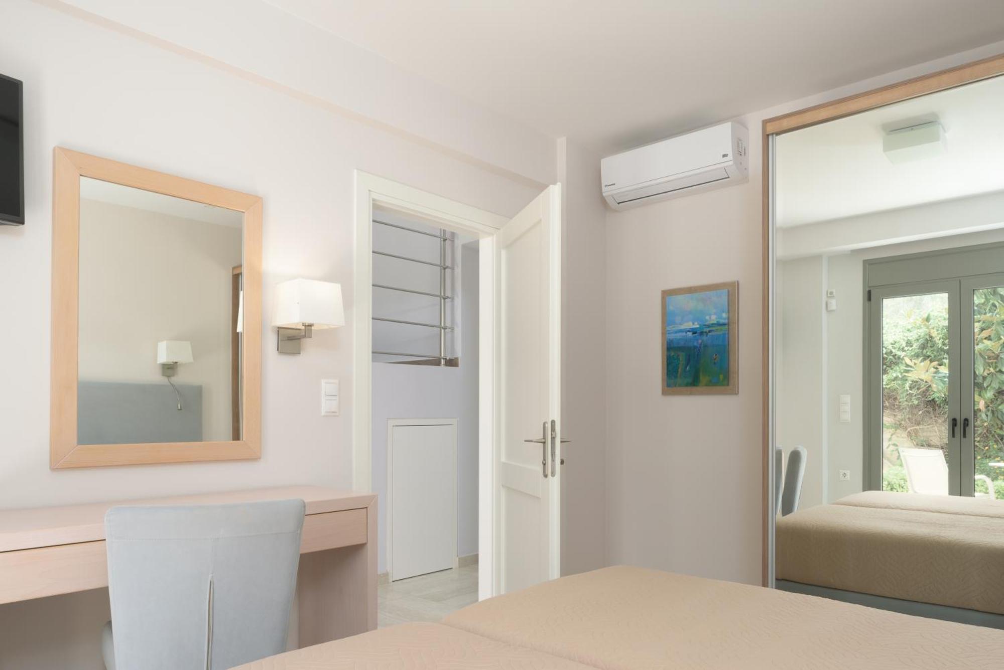 Eco Villa, A Perfect Escape Close To The Beach, By Thinkvilla Maroulás 외부 사진