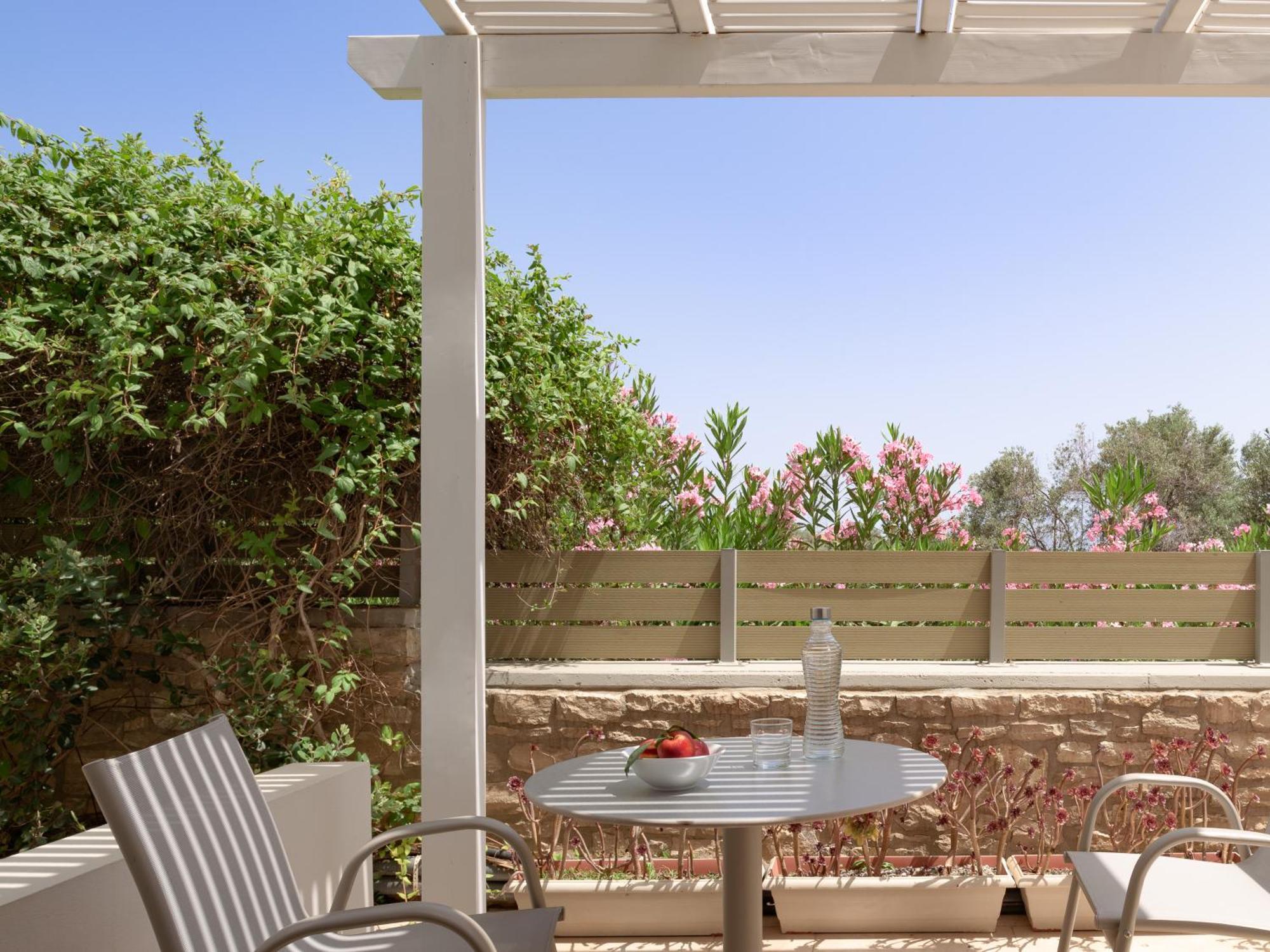 Eco Villa, A Perfect Escape Close To The Beach, By Thinkvilla Maroulás 외부 사진